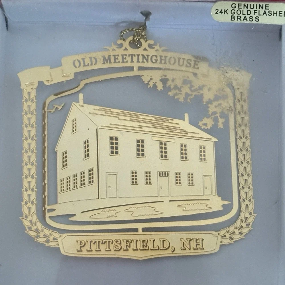 Vintage Landmark Ornament Lot 2‎ Gold Flashed Brass NH SD House Historic Sites